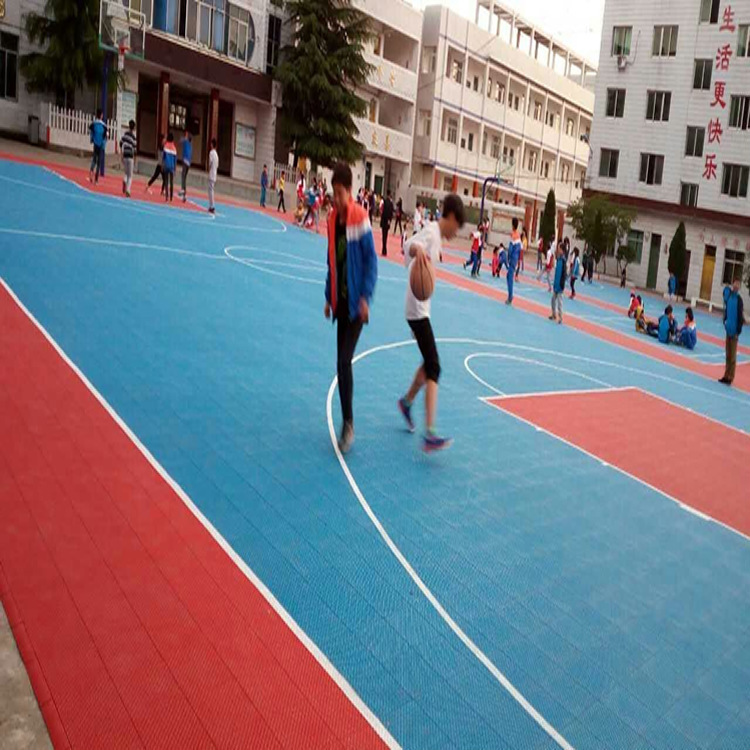 奔跑的“服务”：亚运场馆旁的“移动议事厅”(图1)